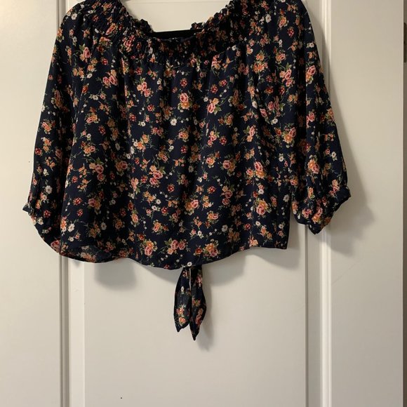 Dynamite Floral Off-the-Shoulder Top - Picture 2 of 3